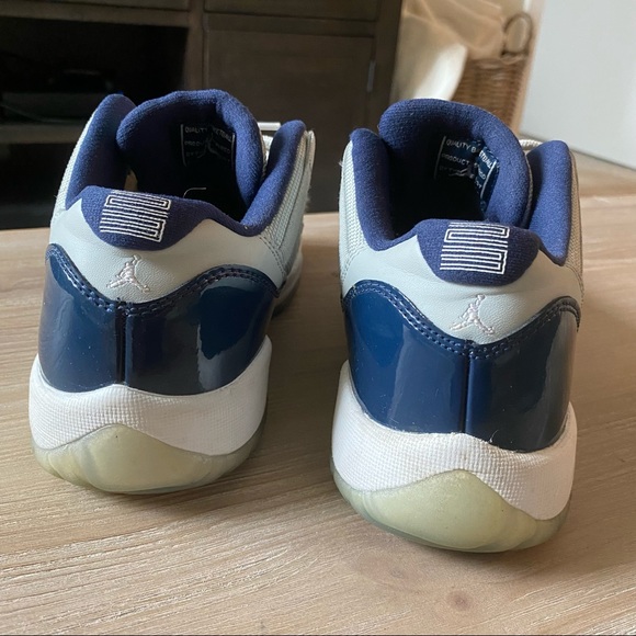 Air Jordan 11 Retro Low BG 5.5 / 7 W